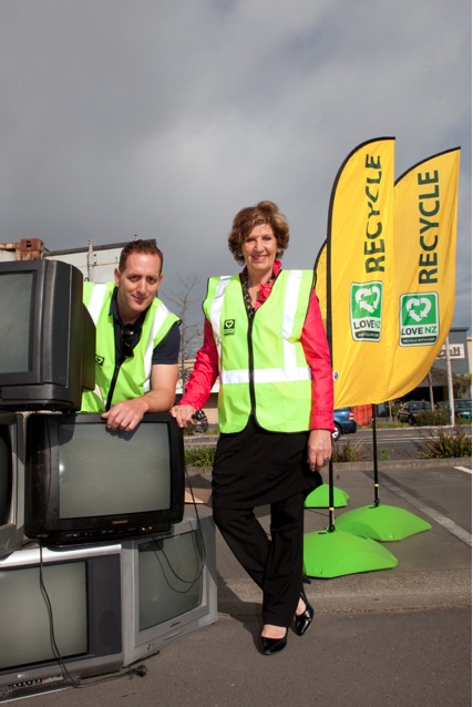 Deputy Mayor Cynthia Bowers joins Dominic Salmon during preparation for the TV Takeback campaign.  